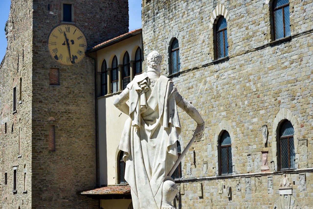 Statua Ferdinando I Piazza della Libert Arezzo Mon cabinet de